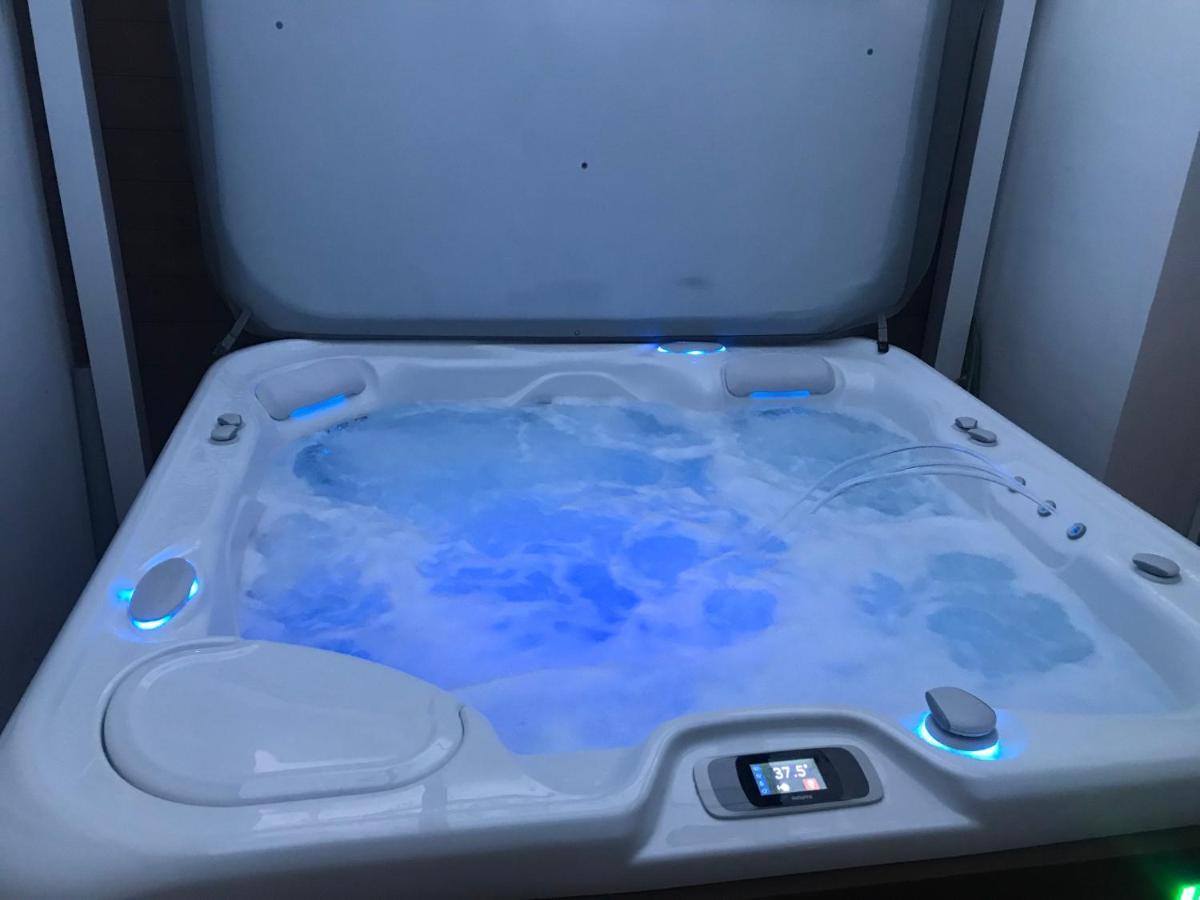 La Maison De La Dune - Chambres Climatisees - Jacuzzi 1Ere Seance Offerte - Piscine Chauffee Avec Abri Amovible - Plage Situee A 200M, Acces Direct Par Le Bois La Couarde-sur-Mer Exteriér fotografie